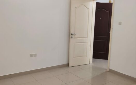 شقه غرفه وصاله للبيع باابراج الخور